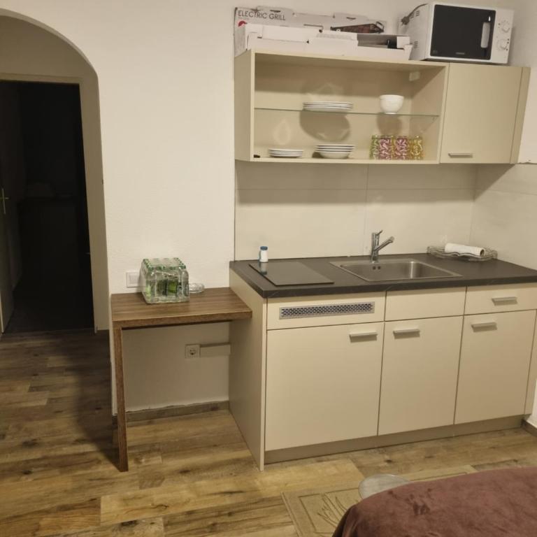 Apartmani Sutomore Tri Palme - Apartman sa 1 Spavaćom Sobom - 1