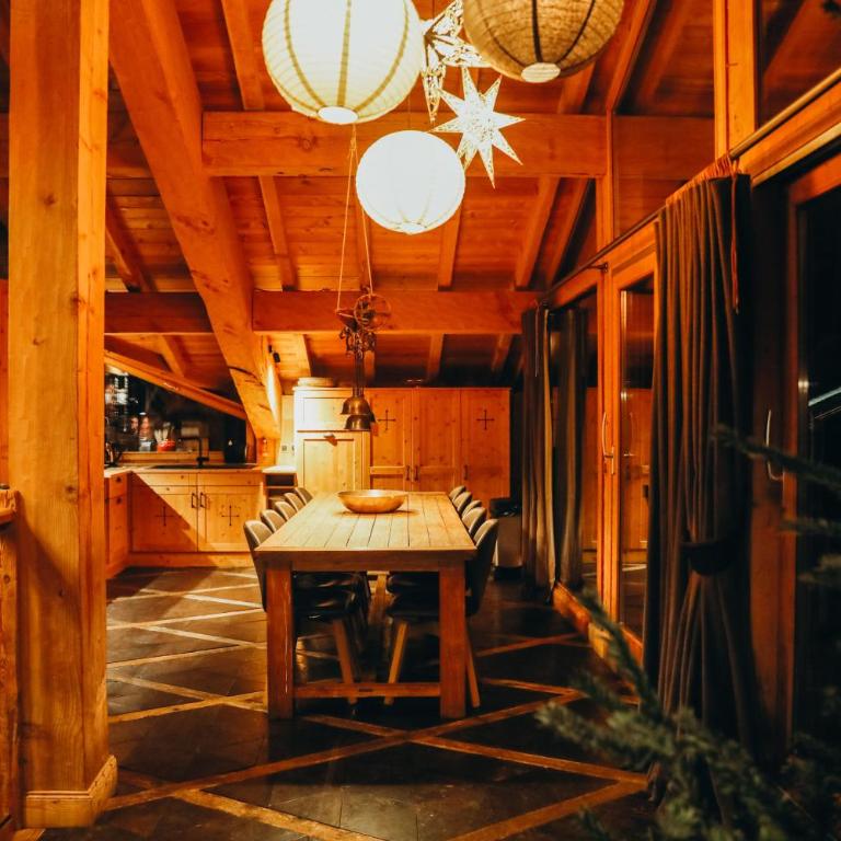 Joubarbe Rose by Lodji - Chalet 5 Chambres Supérieur - 40