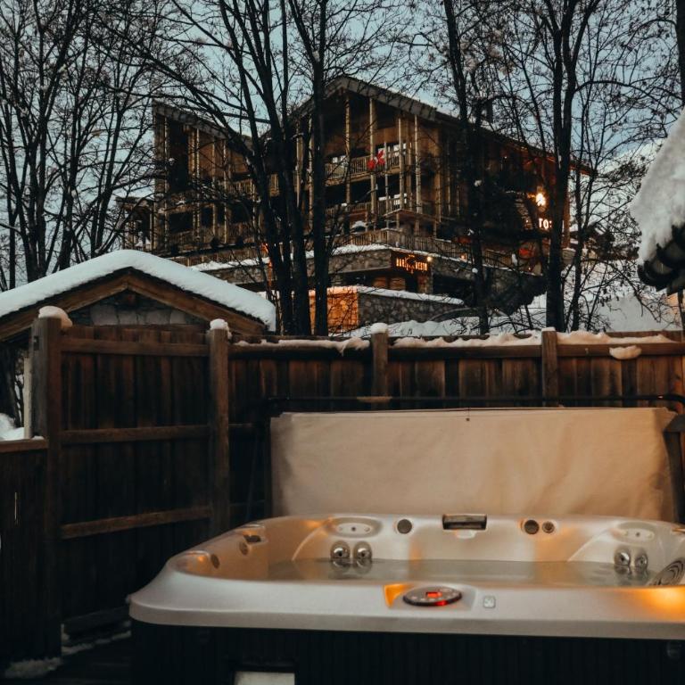Joubarbe Rose by Lodji - Chalet 5 Chambres Supérieur - 60