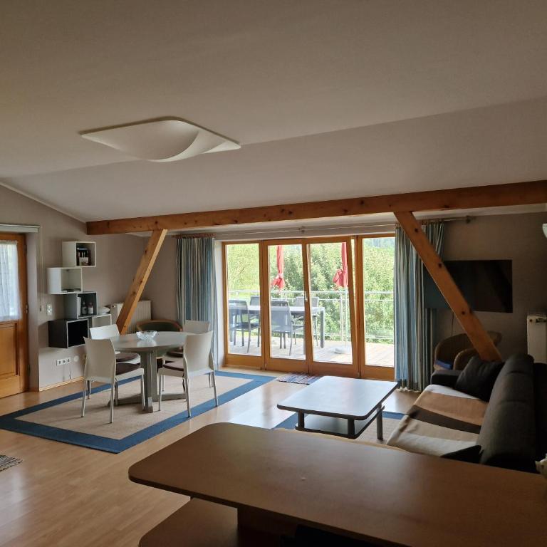 Haus Astrid, See in Gehnähe - Apartment mit Seeblick - 10