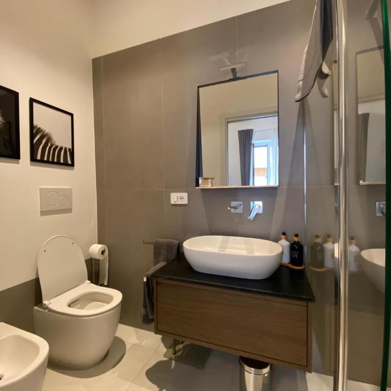 Manzoni 116 - Deluxe Double Room with Balcony - 4