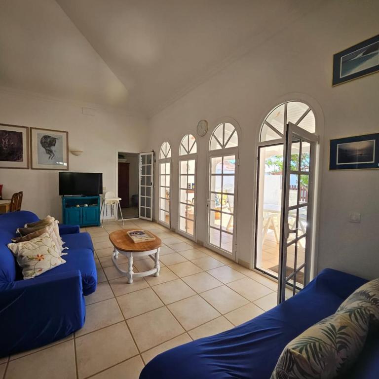 Villa Leon - Three-Bedroom House - 8