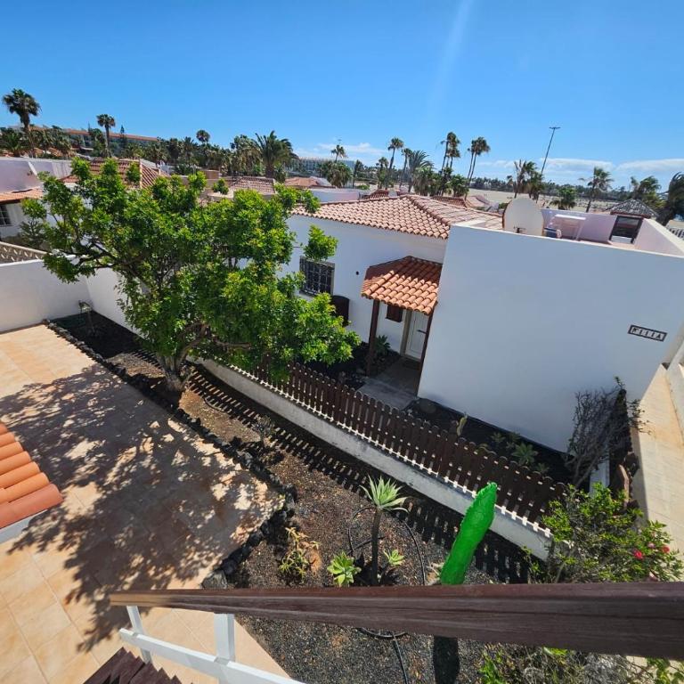 Villa Leon - Three-Bedroom House - 25