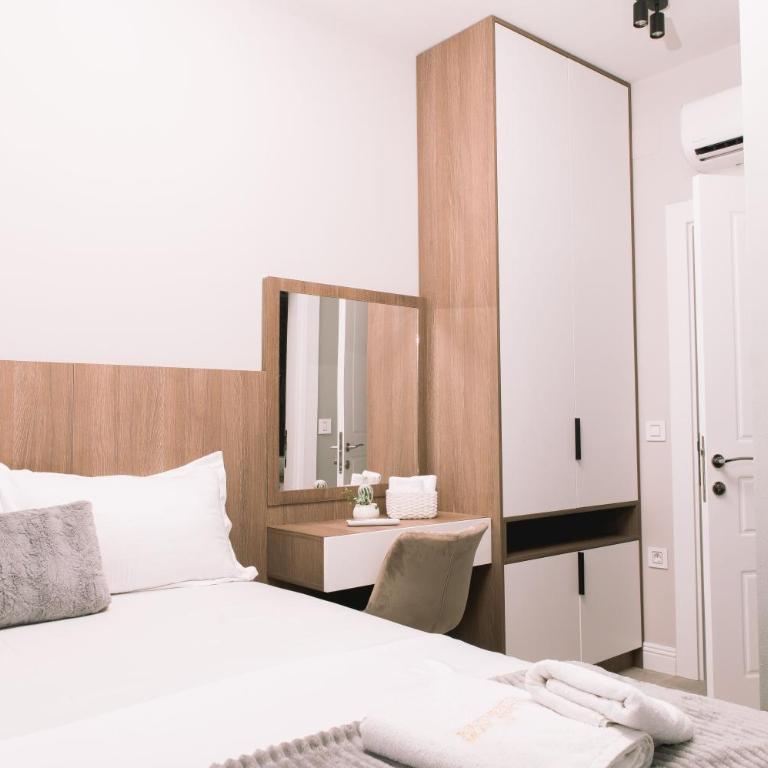 Apartments Moon White Lux - Two-Bedroom Apartment - 8