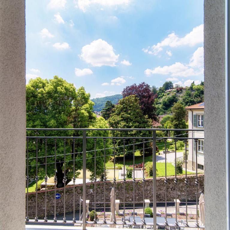 Hotel Ristorante La Vignetta Cernobbio - Camera Matrimoniale con Vista Lago - 20
