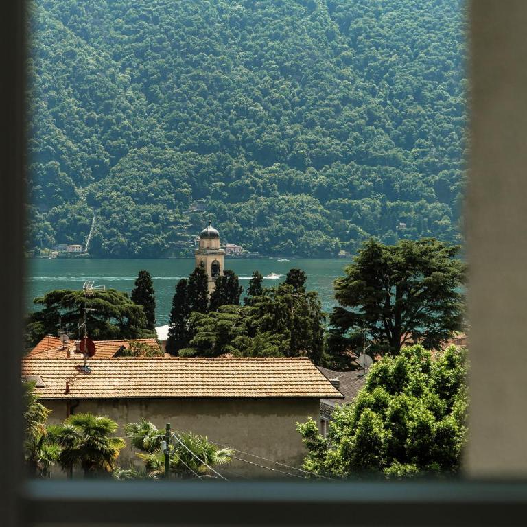 Hotel Ristorante La Vignetta Cernobbio - Camera Matrimoniale con Vista Lago - 4