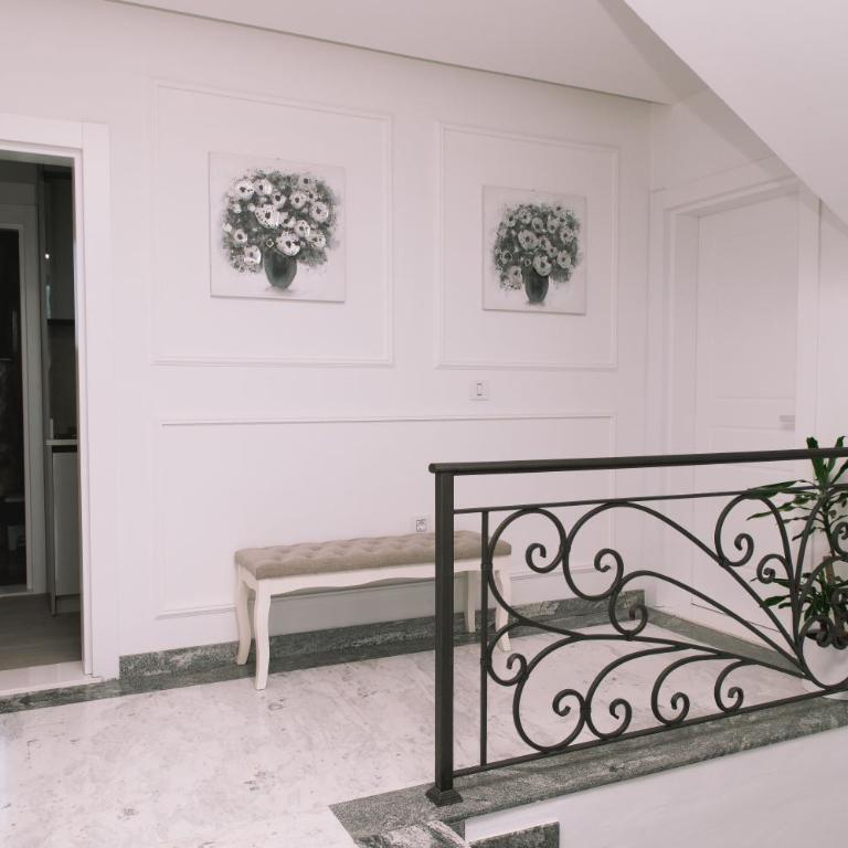 Apartments Moon White Lux - Two-Bedroom Apartment - 2