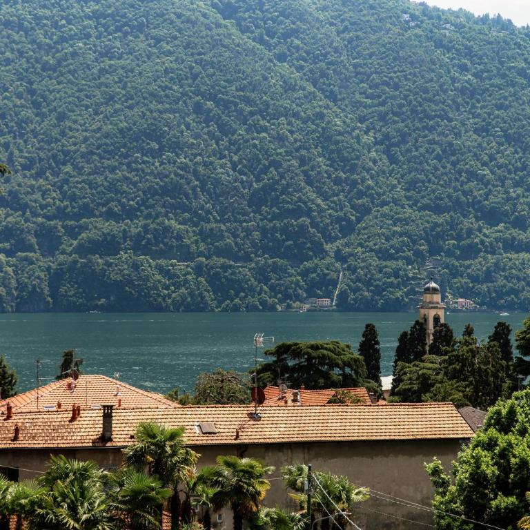 Hotel Ristorante La Vignetta Cernobbio - Camera Matrimoniale con Vista Lago - 8
