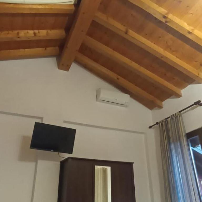 B&B Casa Mia - Camera Matrimoniale con Bagno Privato Esterno - 10