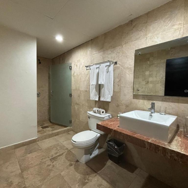 Coral Island Beach View Hotel - Family Room with Sea View - 2