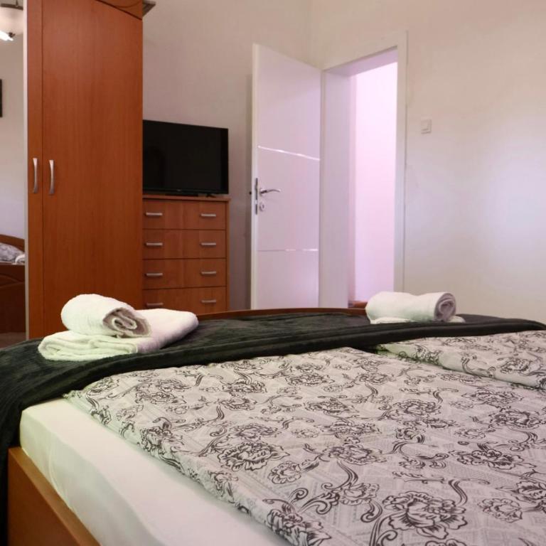 Villa Crystal - Three-Bedroom Villa - 49