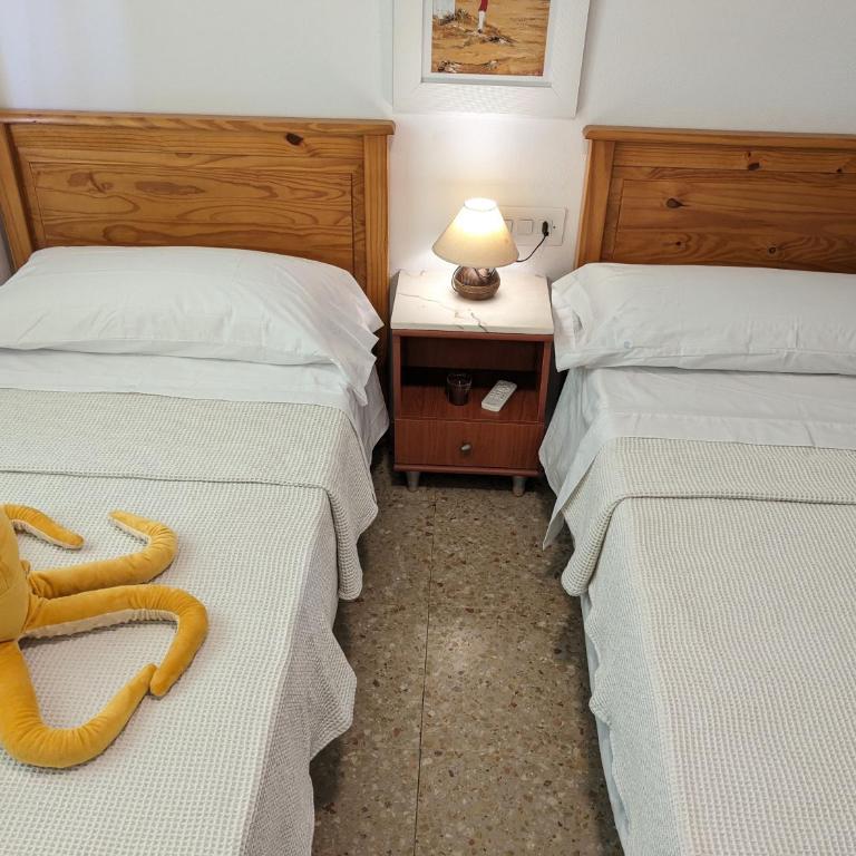 Apartamento Los Juncos - 50m playa - Sólo familias - Parking gratuito - WIFI - TV 55" 4K - PS5 - Apartamento de 3 dormitorios - 21