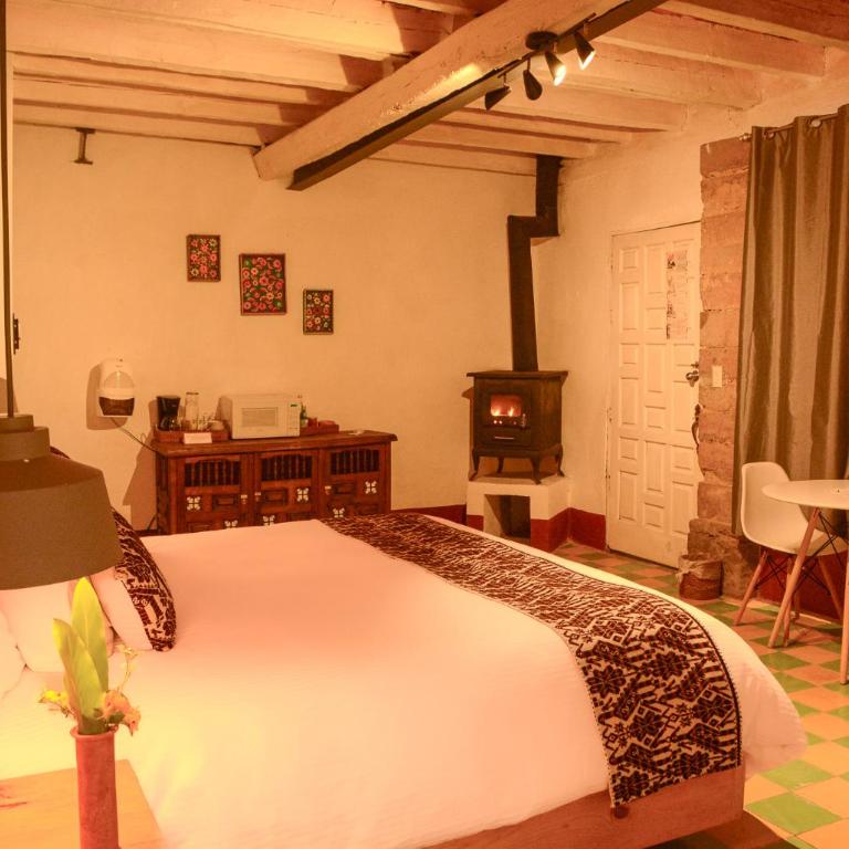 Petit Mesón (Pet Friendly Hotel) - Habitación Doble - se aceptan mascotas - cama extragrande - 20