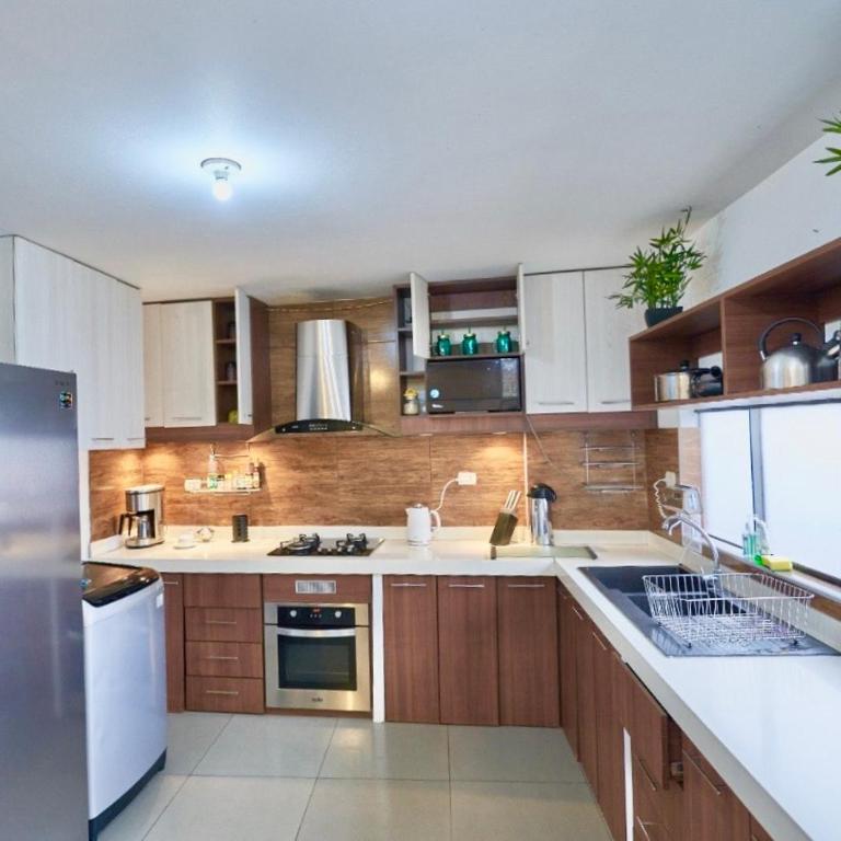 Hermoso Departamento Familiar - Three-Bedroom Apartment - 6