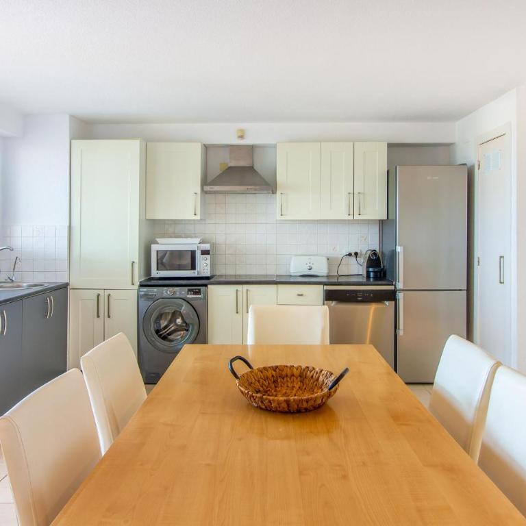 Gorgeous Home In Gran Alacant - Six-Bedroom Holiday Home - 14