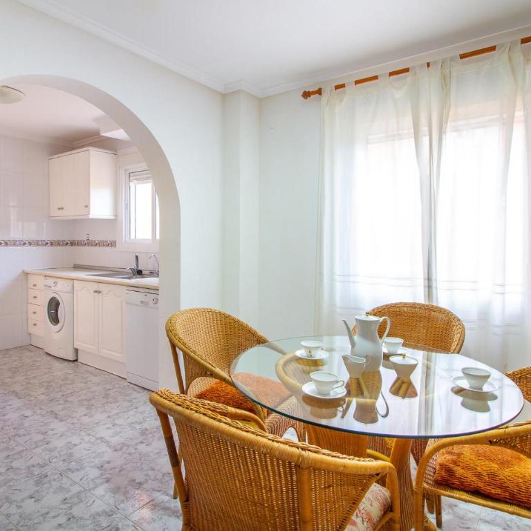 Gorgeous Home In Gran Alacant - Six-Bedroom Holiday Home - 18