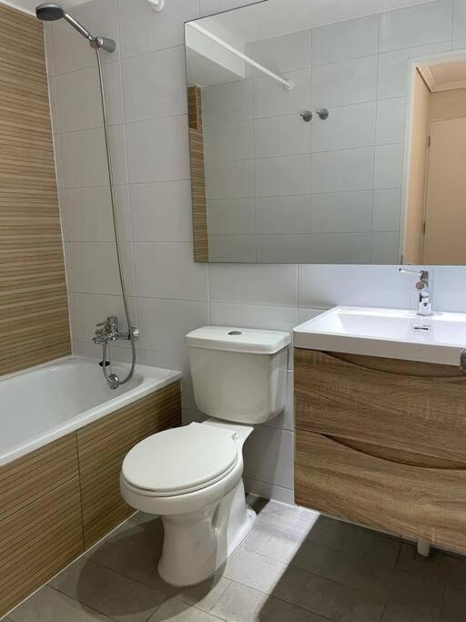 Hermoso dpto en Estación Central - Apartamento de 2 dormitorios - 2