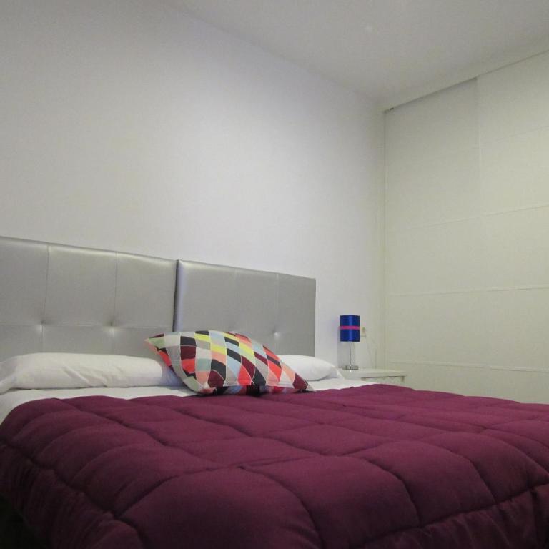 Apartamentos Ilíberis - Deluxe Two-Bedroom Apartment - 4