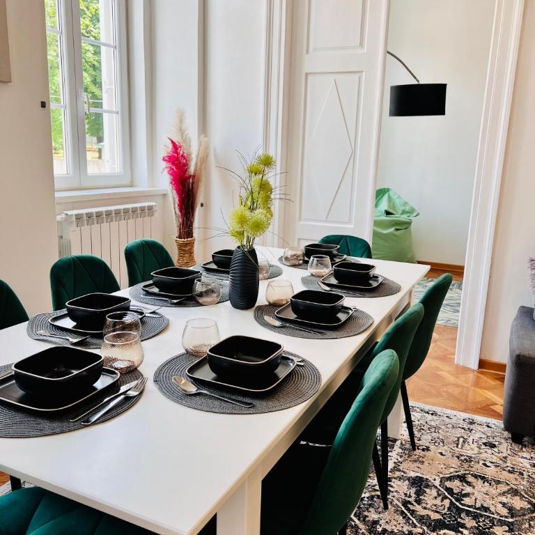 Suite Mitteleuropa private parking - Appartamento con 3 Camere da Letto - 40
