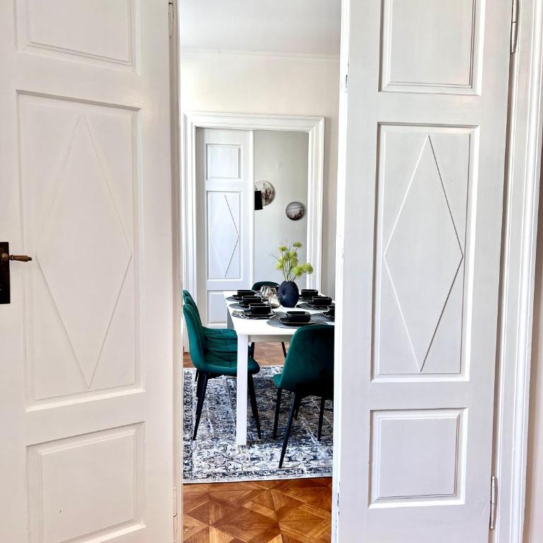 Suite Mitteleuropa private parking - Appartamento con 3 Camere da Letto - 47