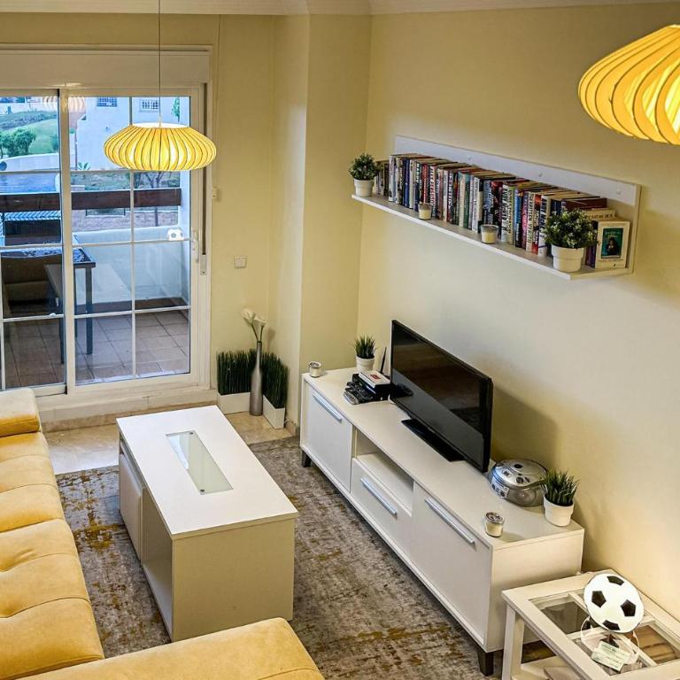 Nice Apartment In Benalmádena Costa - Apartamento de 2 dormitorios - 3