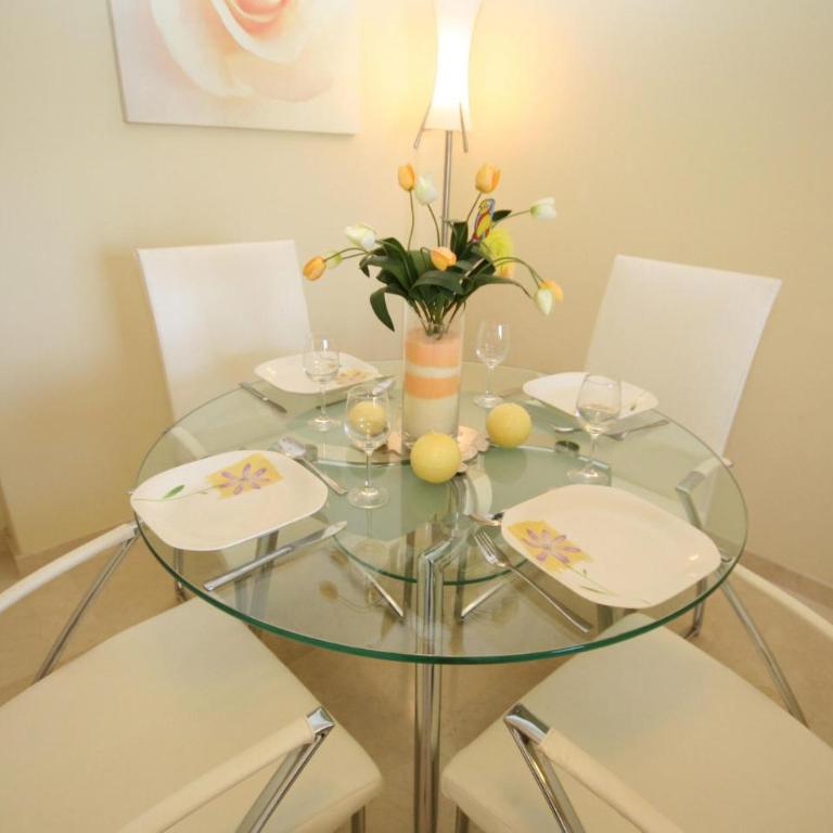 Nice Apartment In Benalmádena Costa - Apartamento de 2 dormitorios - 8