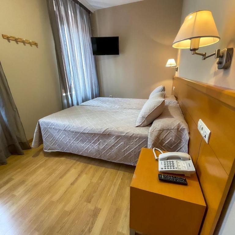 Hotel Castilla - Habitación Doble - 1 o 2 camas - 3
