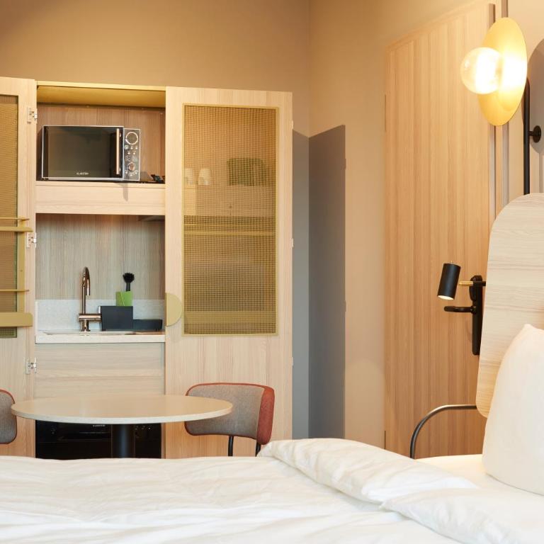 Scandic München Macherei - Standard Doppelzimmer mit Küchenzeile - 9