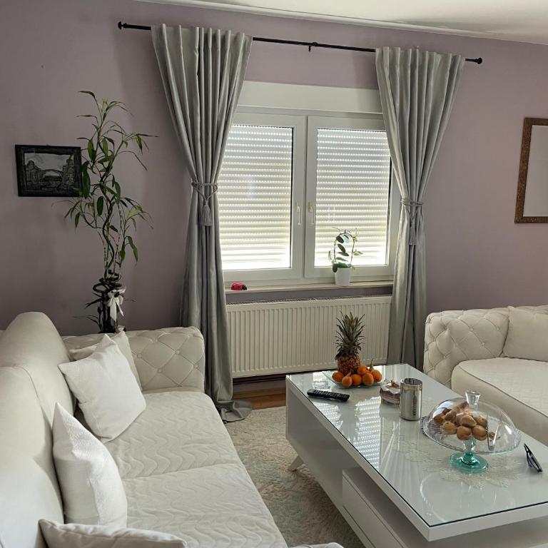 Villa Magnifica - One-Bedroom Villa - 4