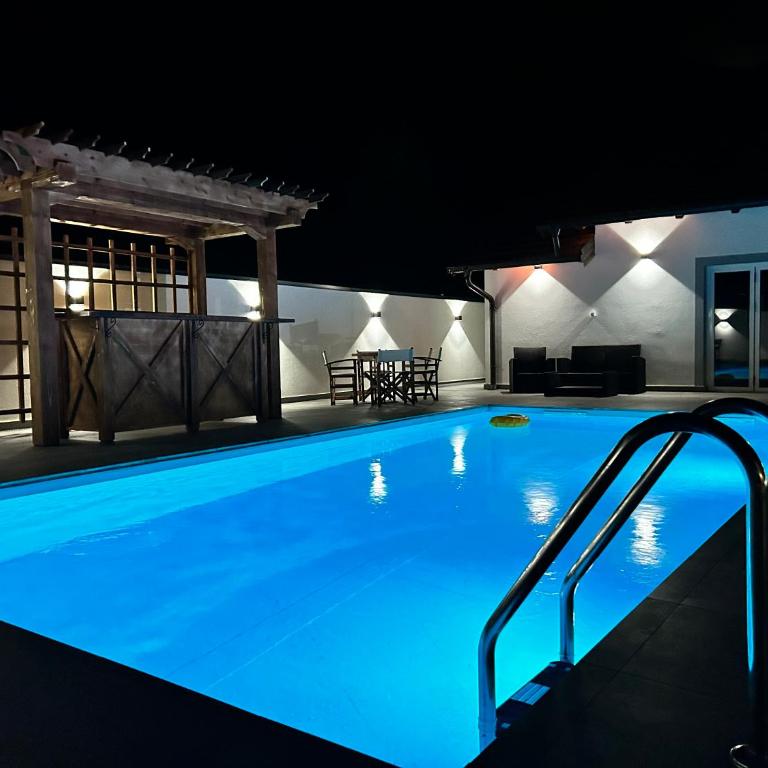 Romantic Lodge -Private Swimm-Spa - Vila - 21