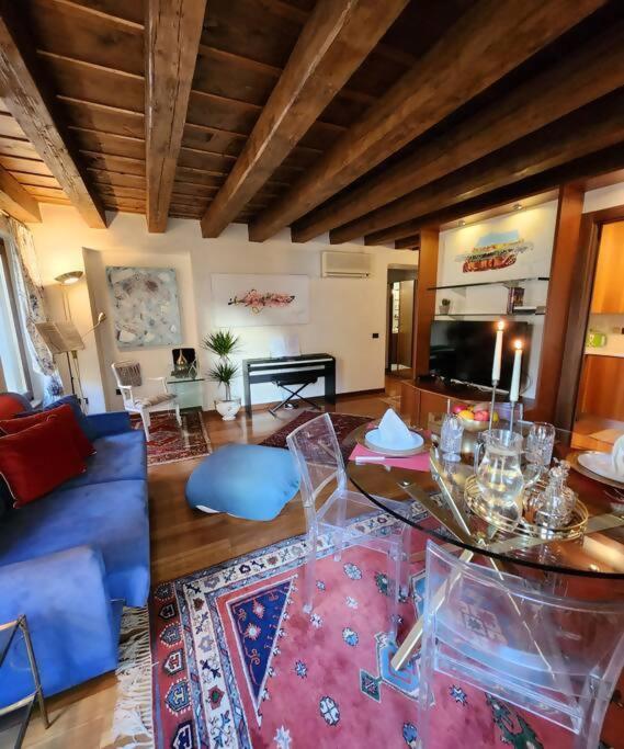 Juliets Bed Art Verona - One-Bedroom Apartment - 52