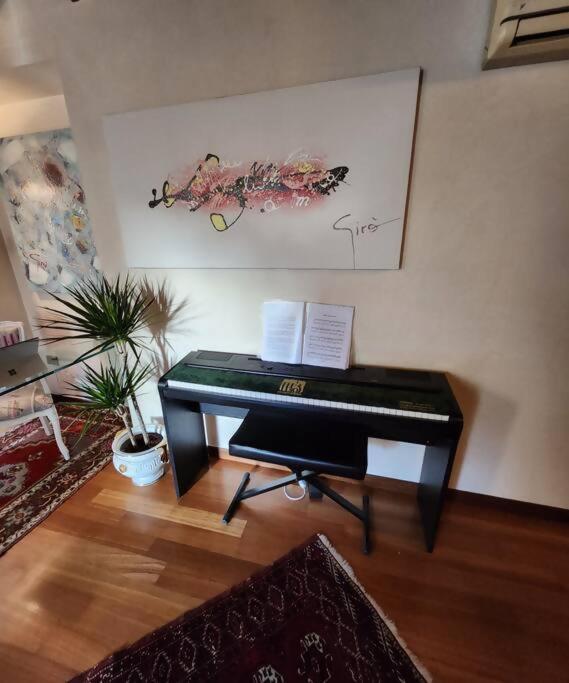 Juliets Bed Art Verona - One-Bedroom Apartment - 53