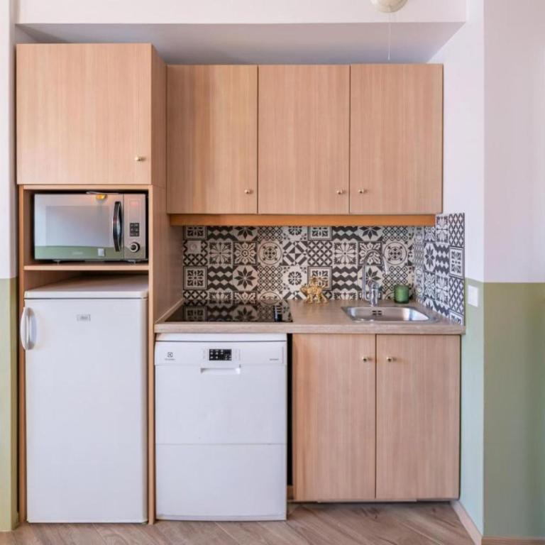Jungle Duplex with pool 5 min Disneyland - Two-Bedroom Apartment - 18