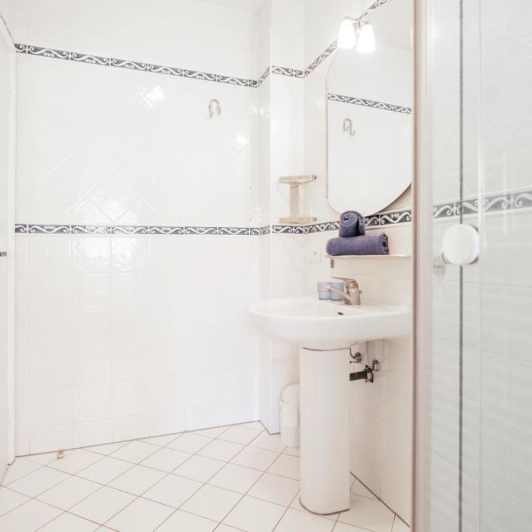 Résidence les Tourelles - Studio Lit Queen-Size - 5