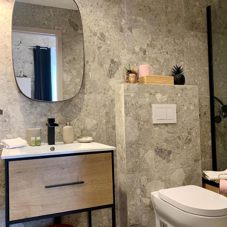 ApartHotel Riviera - BALCON BARLA - Old Port PLace du Pin - Appartement avec Balcon - 12