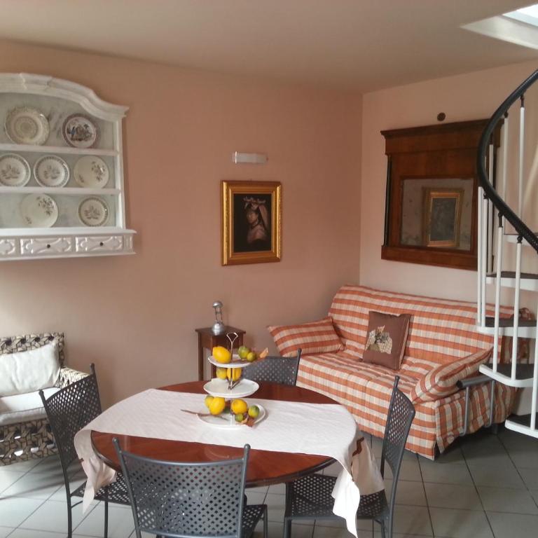 Case Vacanze Borgo Marina IMPERIA - Appartamento con Balcone - 2