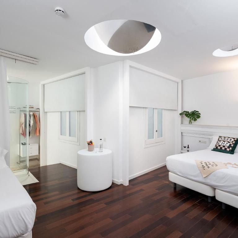 Chic & Basic Born Boutique Hotel - Triple Room - 2