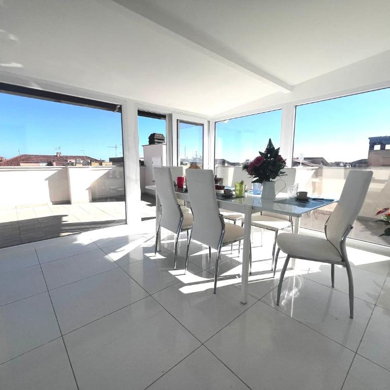 ROMA AIRPORT SKY Apartments - Appartamento con 2 Camere da Letto e Terrazza - 32