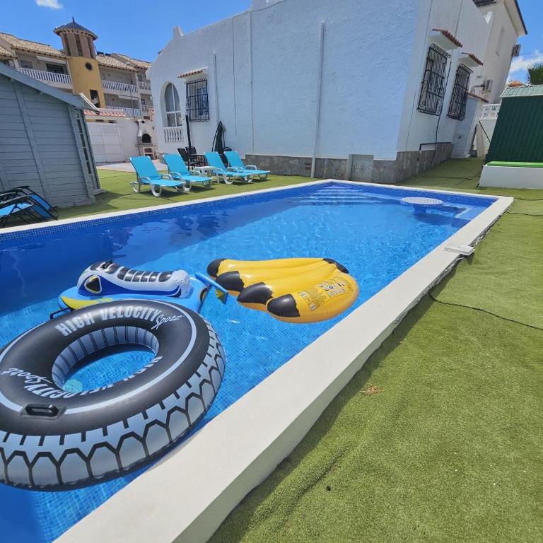 Private Villa with Heated Swimming Pool, Roof Top Solarium & Garden - Villa de 2 dormitorios - 11