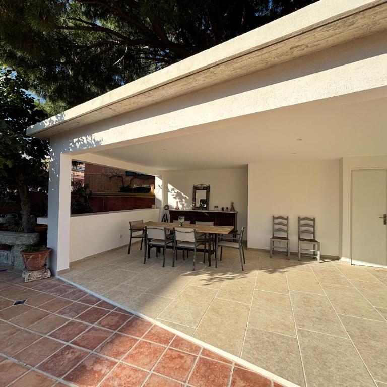 Résidence ANTONIA Appartements avec piscine commune - centre ville Calvi - Apartamento de 3 dormitorios - 2