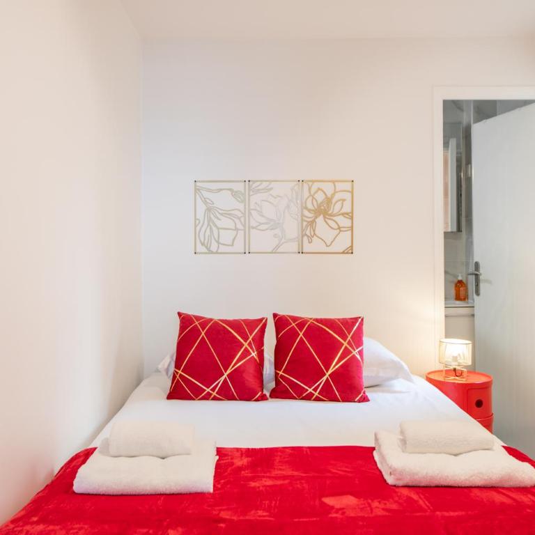 Spacious and bright 2-bedroom large apartment very close to Paris - near metro - Superior Apartment mit 2 Schlafzimmern - 15
