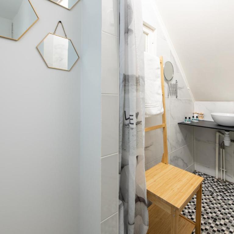Spacious and bright 2-bedroom large apartment very close to Paris - near metro - Superior Apartment mit 2 Schlafzimmern - 26