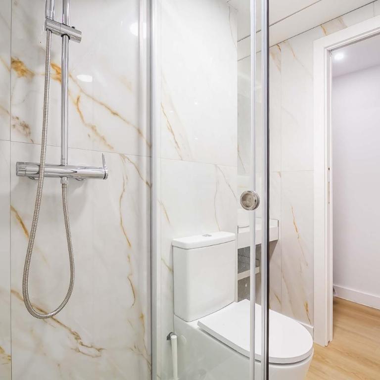 Luxury Los Boliches Beach Primera línea de playa - Two-Bedroom Apartment - 24