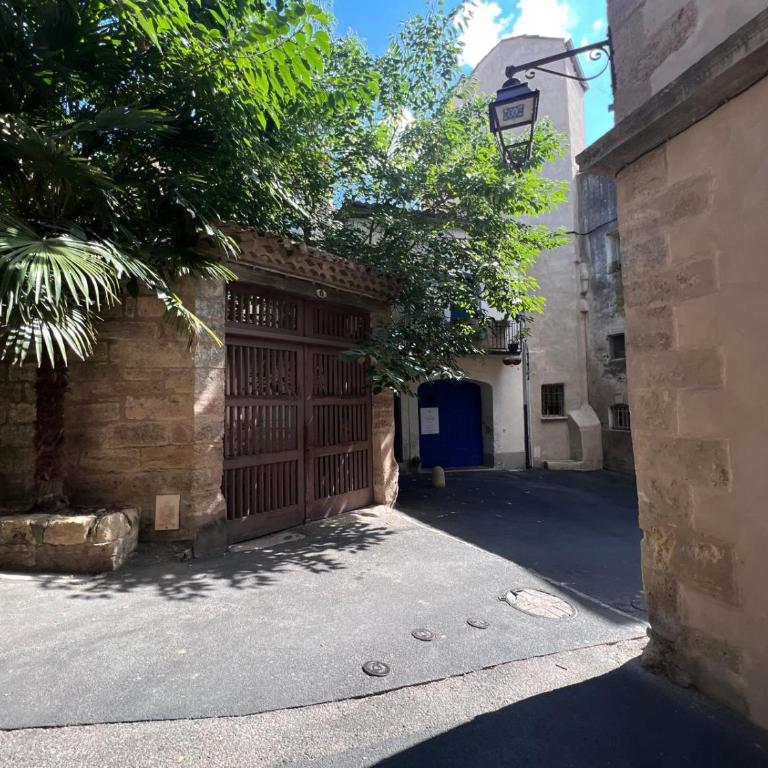 Pézenas Centre Historique - plages à 20 mn - climatisation mobile - Appartement 2 Chambres - 37