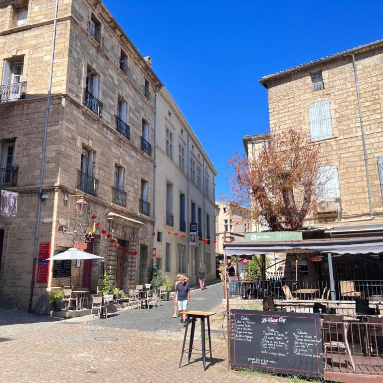 Pézenas Centre Historique - plages à 20 mn - climatisation mobile - Appartement 2 Chambres - 20
