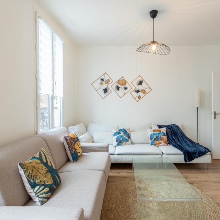 Spacious and bright 2-bedroom large apartment very close to Paris - near metro - Superior Apartment mit 2 Schlafzimmern - 2
