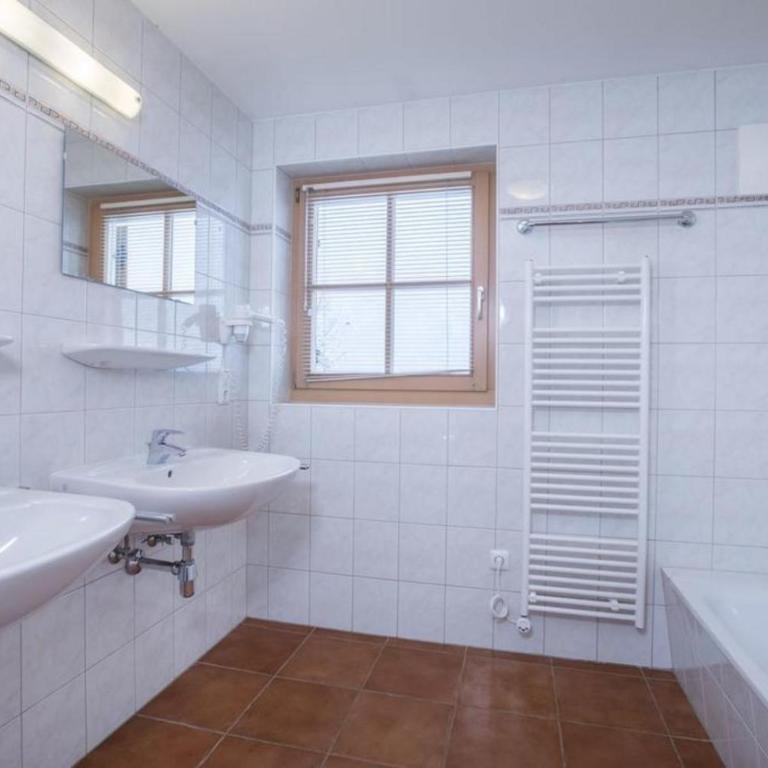 Schöneben Chalet Waldkrone - Maison de Vacances - 28