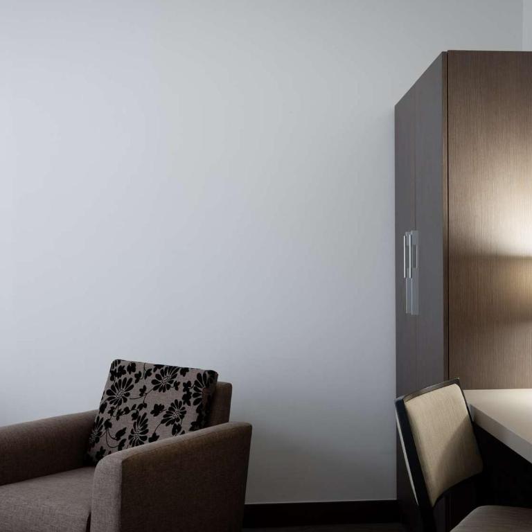 Brit Hotel de Grignan Vichy - Suite Junior - 3