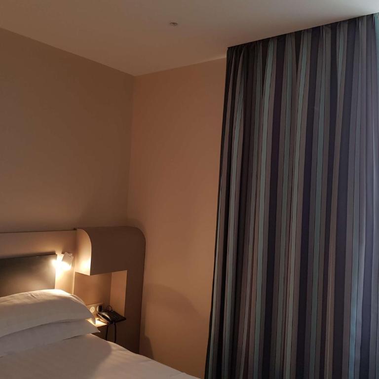 Brit Hotel de Grignan Vichy - Chambre Double Standard - 2
