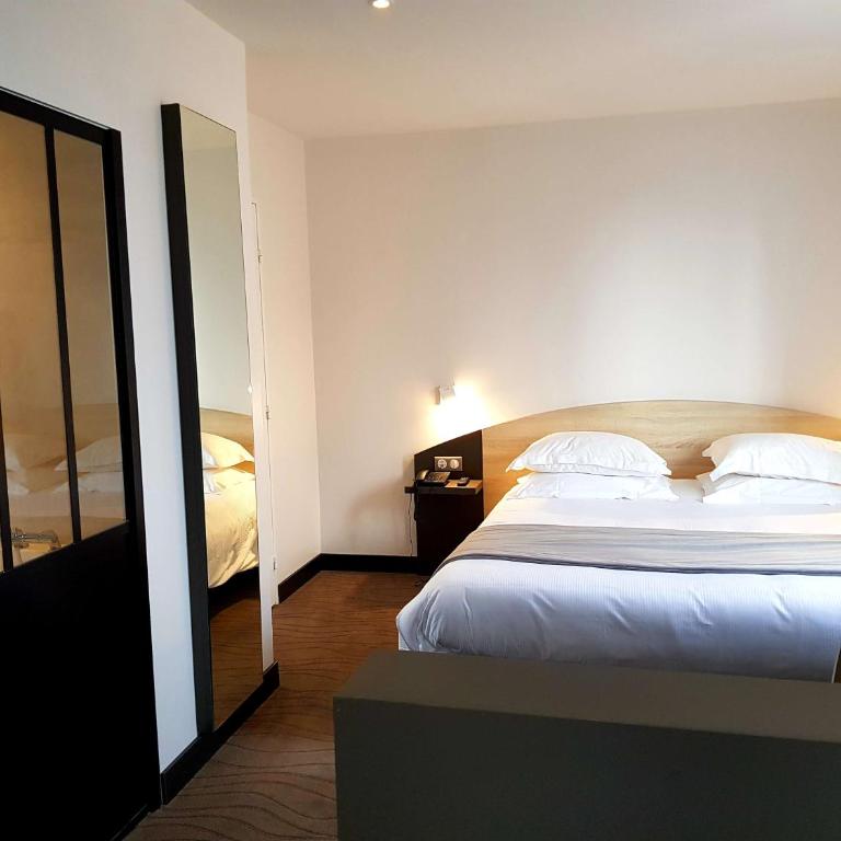 Brit Hotel de Grignan Vichy - Suite Deluxe - 2